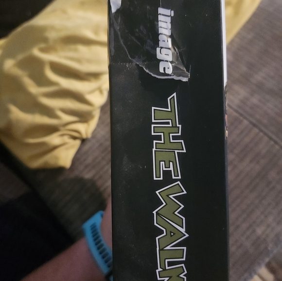 The Walking Dead Compendium Three Graphic Novel - Picture 3 of 6